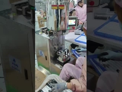 220V 2.3kw स्वचालित होंठ चमक भरने की मशीन दो सिर होंठ चमक मात्रात्मक भरने की मशीन