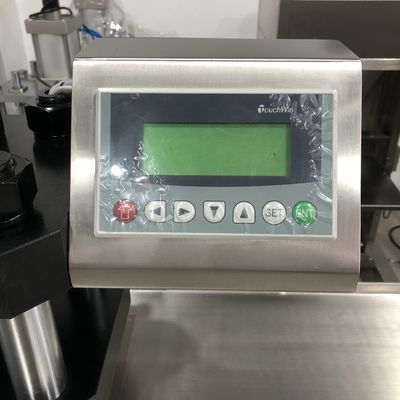 2.8KW कॉस्मेटिक पाउडर बनाने की मशीन 1480x680x1600MM 35-60pcs/min