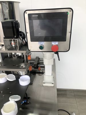 एकल रंग/दोहरे रंग/तीन रंग एयर कुशन बीबी क्रीम भरने की मशीन SUS304 1020Pcs/h